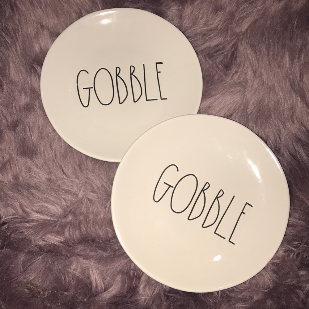 Gobble Plates Rae Dunn (2)